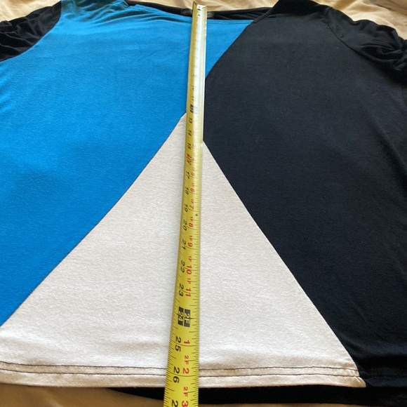 Sarin Mathews Short-sleeve Top Abstract Asymmetrical Neck - Bundle (2) Size XXL - Picture 14 of 14